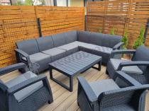 Aranżacja: Zestaw na taras dla 9 osób z narożnikiem, stołem podnoszonym i trzema fotelami Relly VI grafit