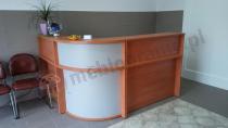 Lady recepcyjne producent Svenbox w odcieniu olcha