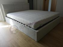 Sypialniane łóżko tapicerowane z materacem 160cm