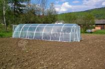 Tunel foliowy z rurek PCV o wymiarach 8,4x3m