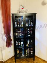 Witryna jako półka na alkohole