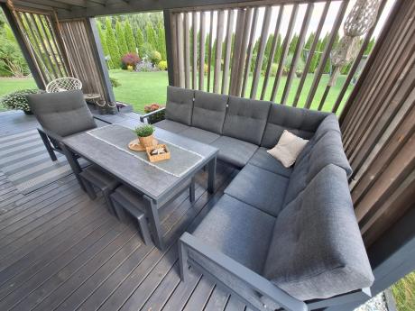 Aluminiowy narożnik ogrodowy z fotelem, pufami i stołem 150x90cm Tavaro Corner Antracite