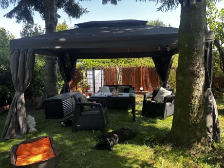 Stabilní zahradní pavilon 3x4 s moskytiérou a závěsy Okapi Max Grey