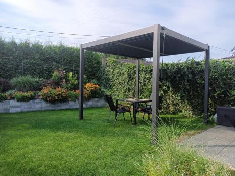 Nowoczesna pergola tarasowa 3x3m z lamelami Lufel 2.0 - Antracyt
