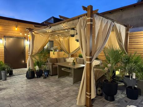 Pergola ogrodowa z materiałowym dachem i zasłonami Kirn 2.0 3x4 Aluminium - Cream Wood