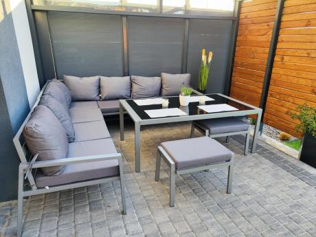 Zestaw mebli ogrodowych metalowych ze stołem 160cm i pufami Sodor Corner XXL - Silver