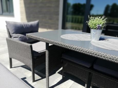 Zestaw mebli ogrodowych z wysokim stołem, sofą 175cm i fotelami Perata Dining Anthracite