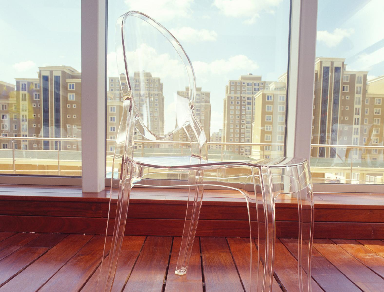 Elizabeth Clear Transparent nowoczesne krzesło przezroczyste - aranżacja