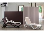 Nardi Omega plastikowy leżak ogrodowy Caffe/Caffe - aranżacja