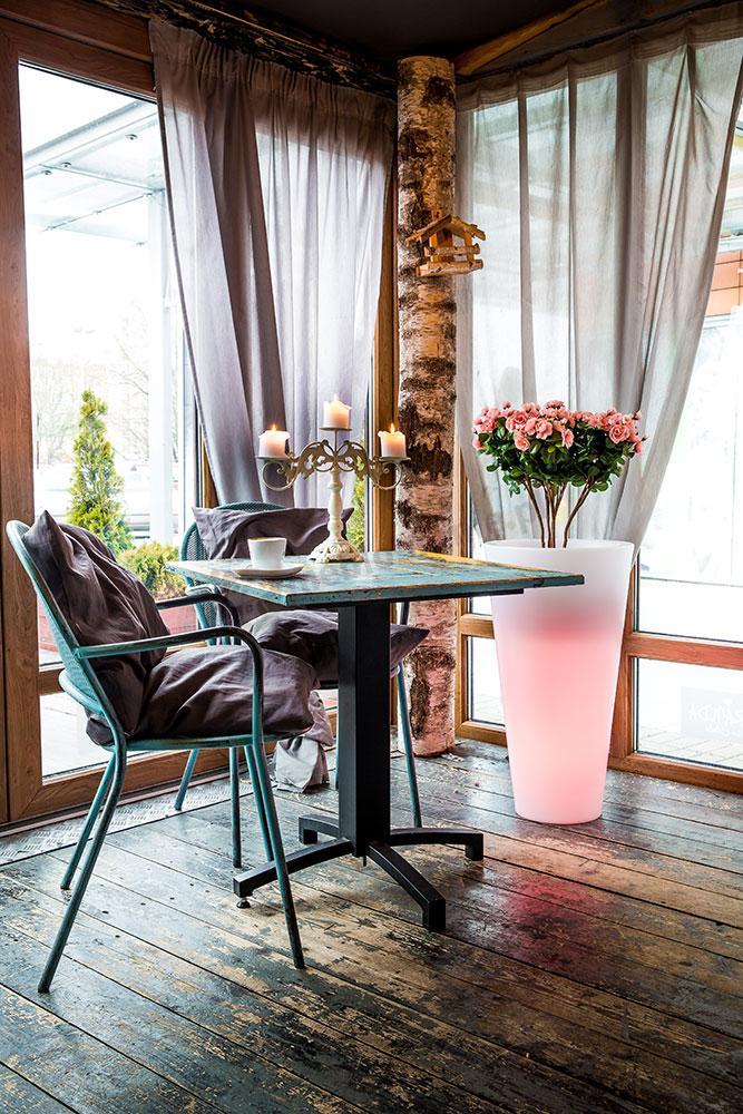 Donica Della podświetlana LED RGB