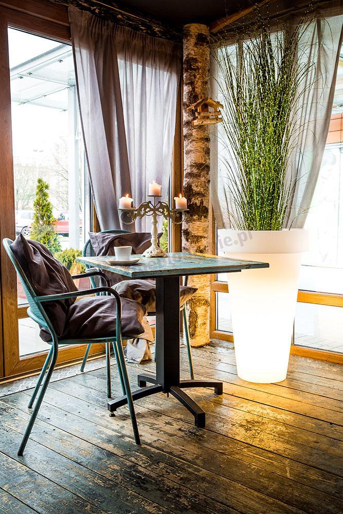 Donica Pons podświetlana