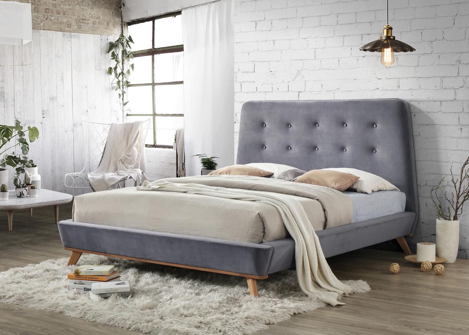 Tapicerowane łóżko z zagłówkiem Dona aksamit