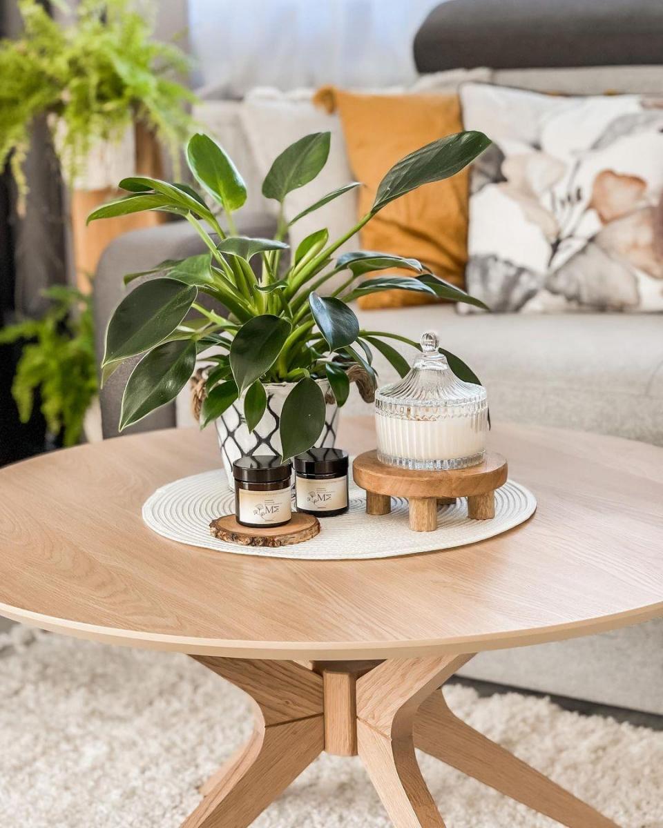 Stolik Duncan z okrągłym blatem