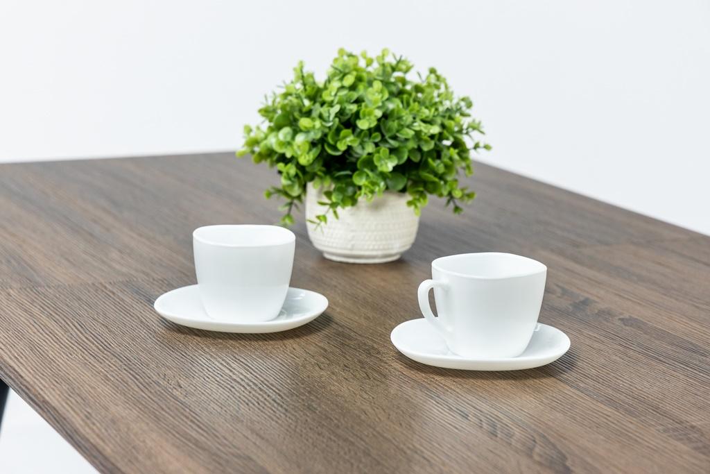 blat stołu brązowego rozkładanego do jadalni