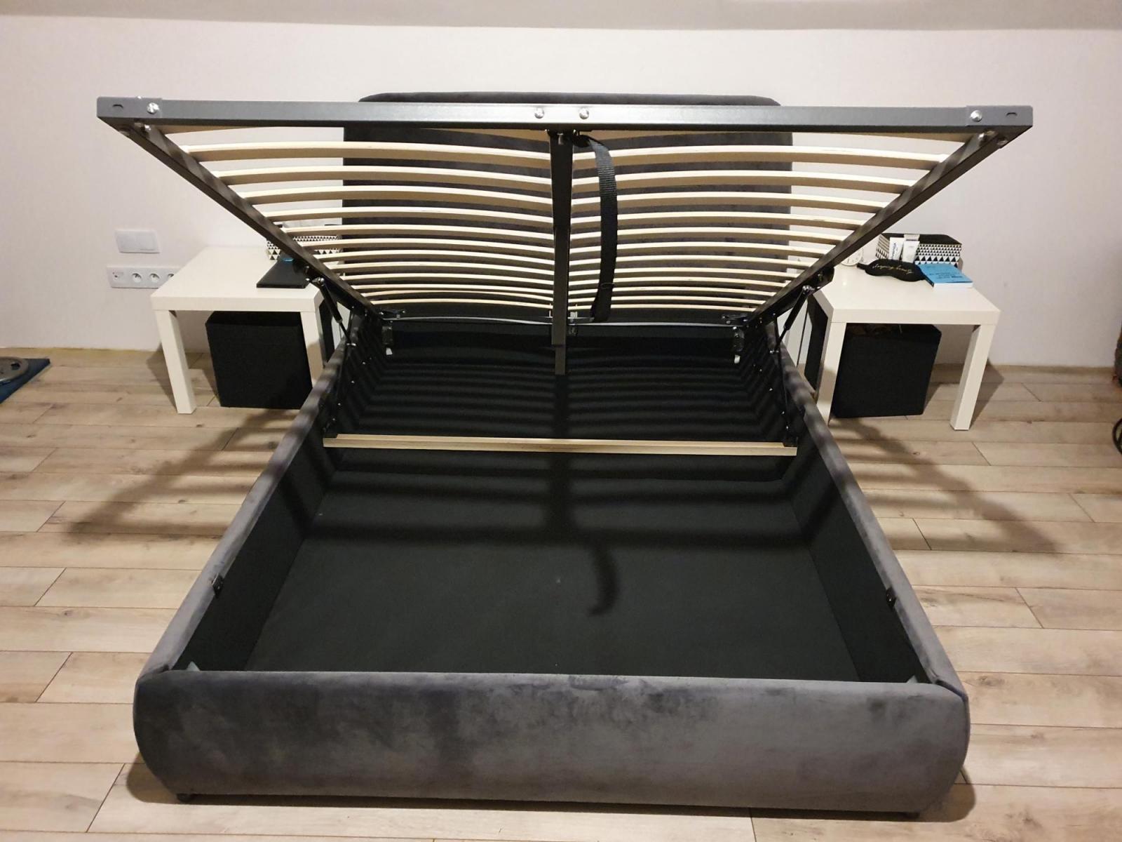 duży pojemnik na pościel