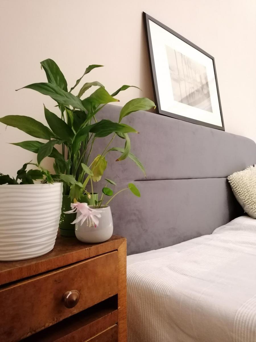 elegancki ciemnoszary zagłówek