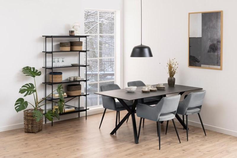 Krzesło Ranja szare przy stole