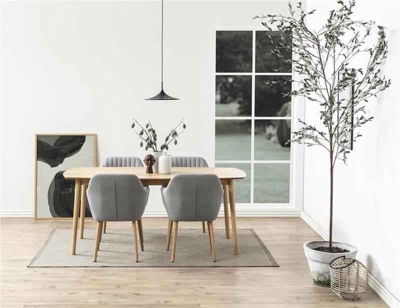 Krzesła Emilia w skandynawskim stylu