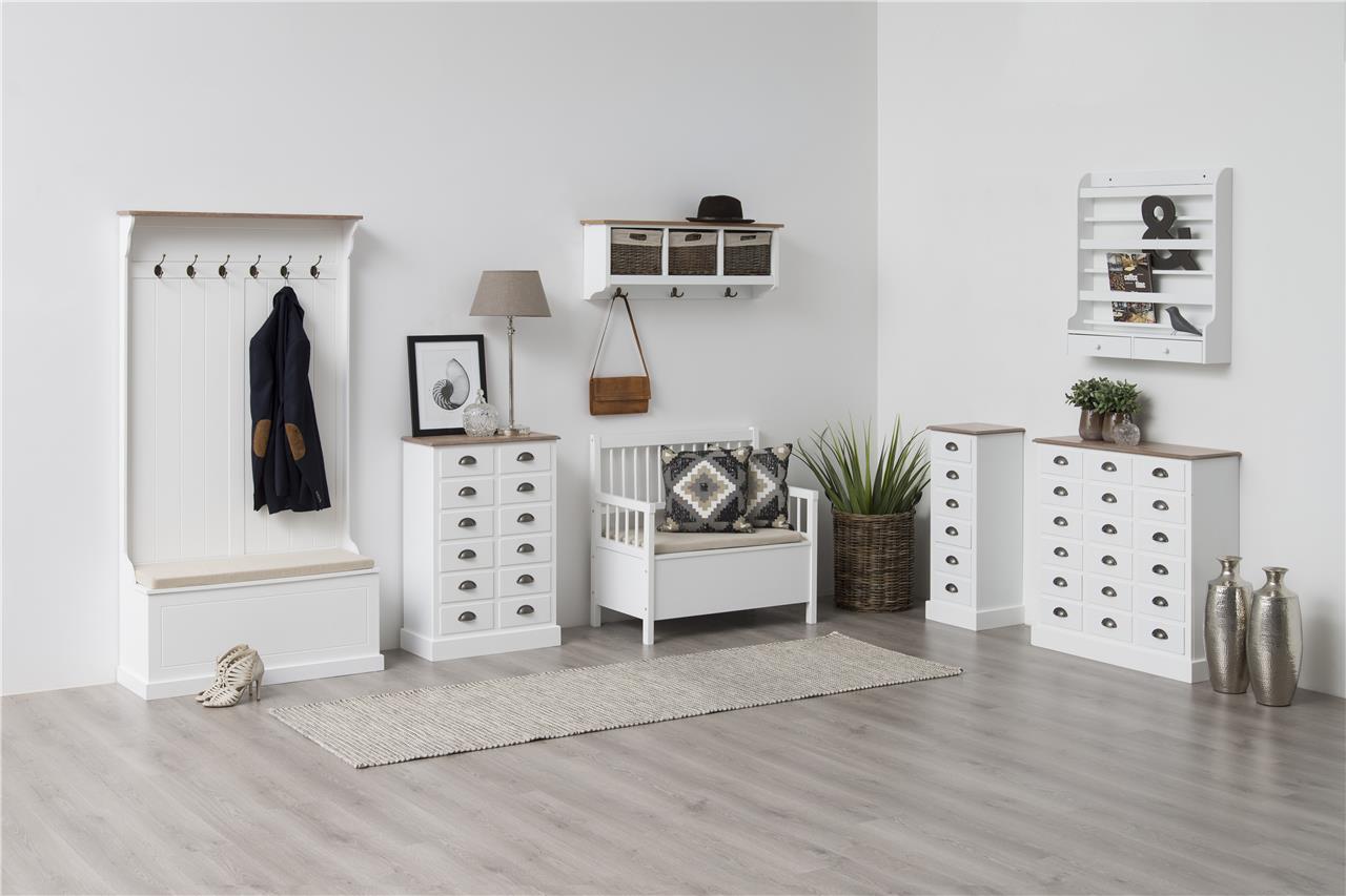 Actona Aster meble do przedpokoju białe z wieszakami - aranżacja