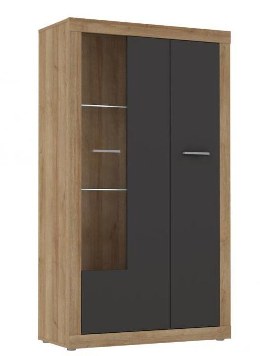 Masywna witryna w kolorze dębu