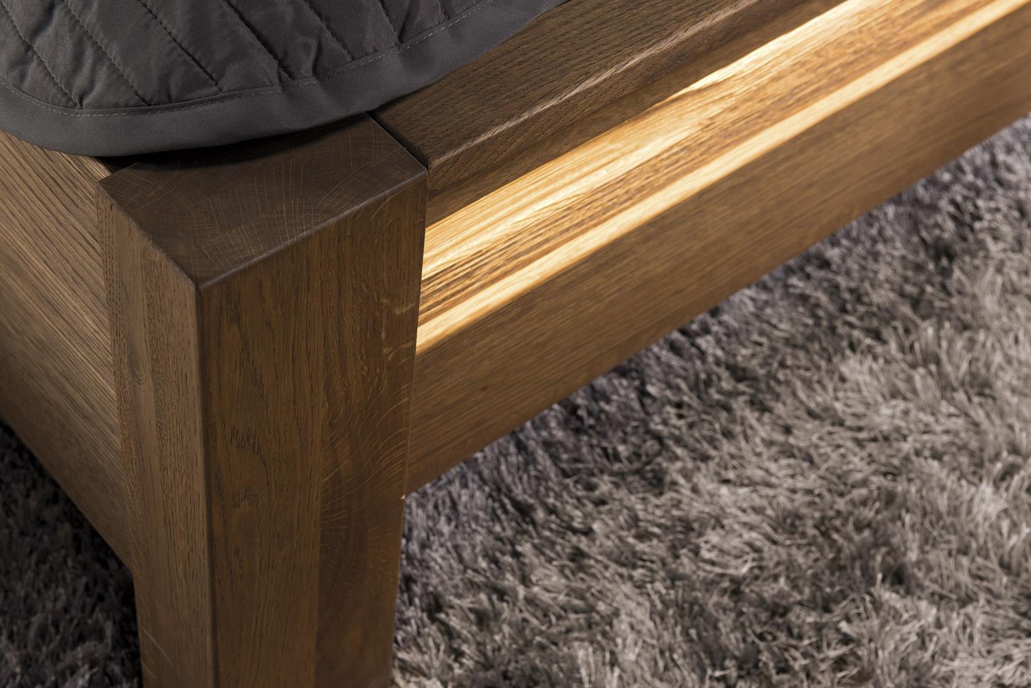 Velvet 76 łóżko małżeńskie z oświetleniem - zbliżenie