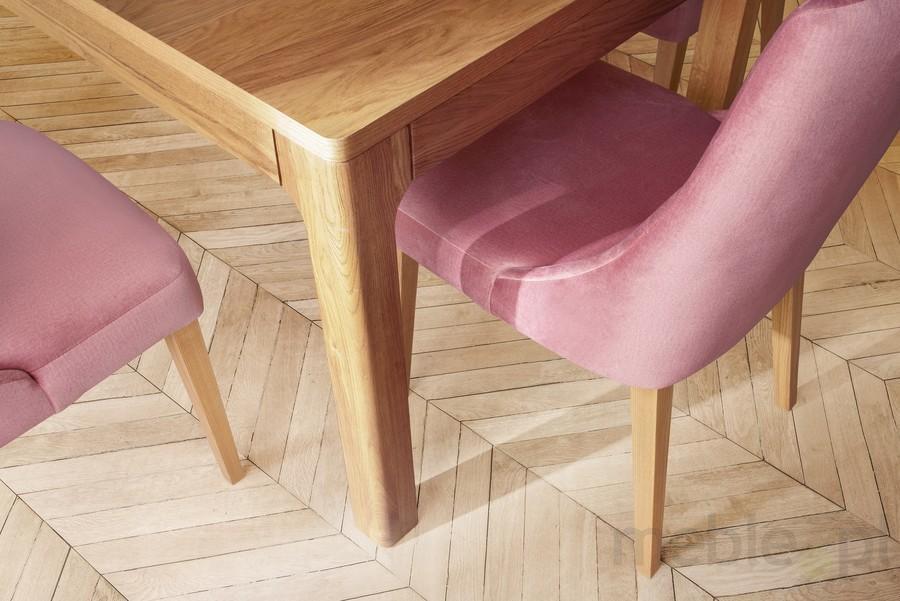 Dębowy stół Latina 40 w ciepłym odcieniu miodowym - detal