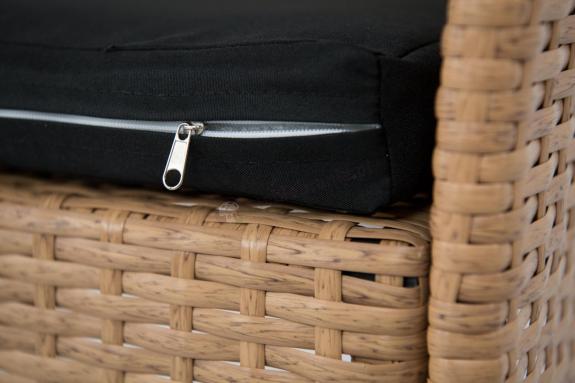 czarna poduszka siedziskowa z suwakiem