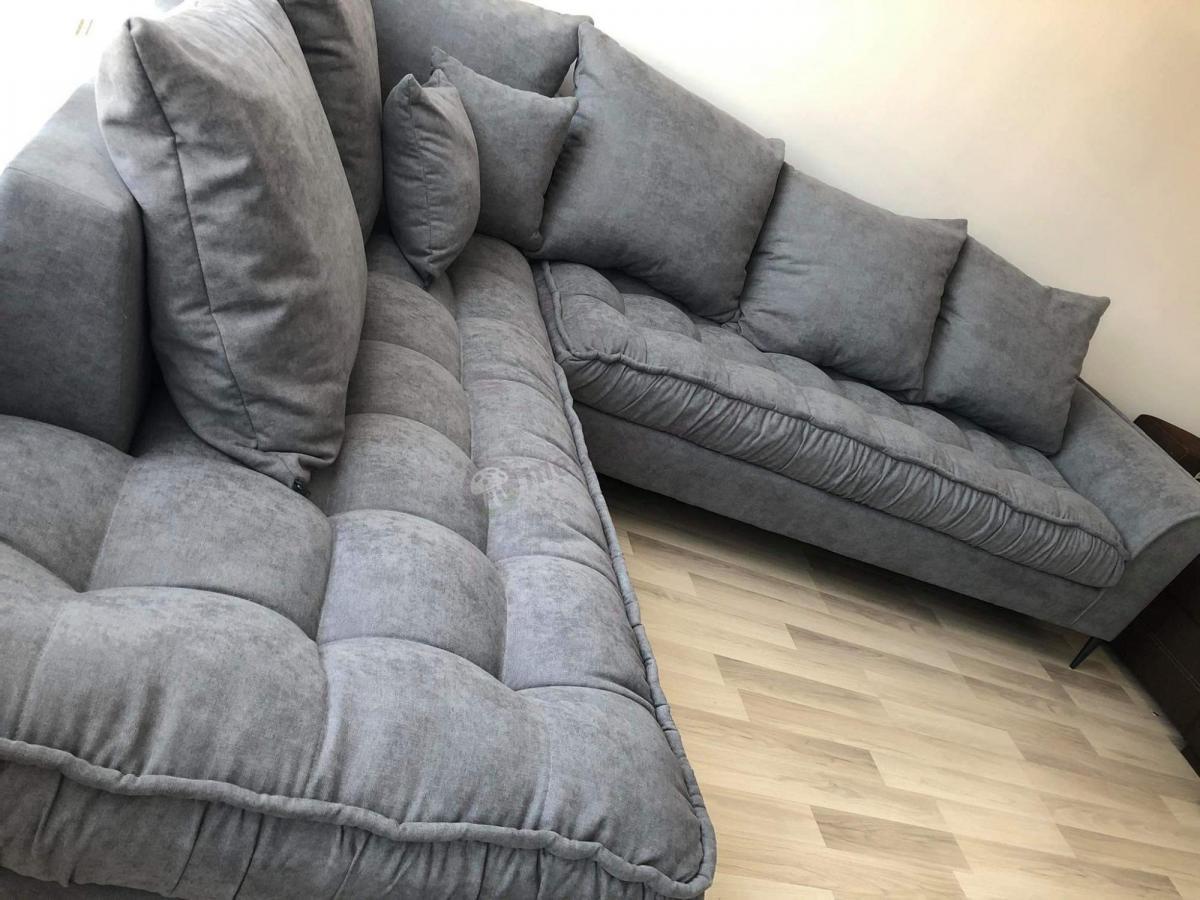 szary narożnik z pikowaniem - siedzisko