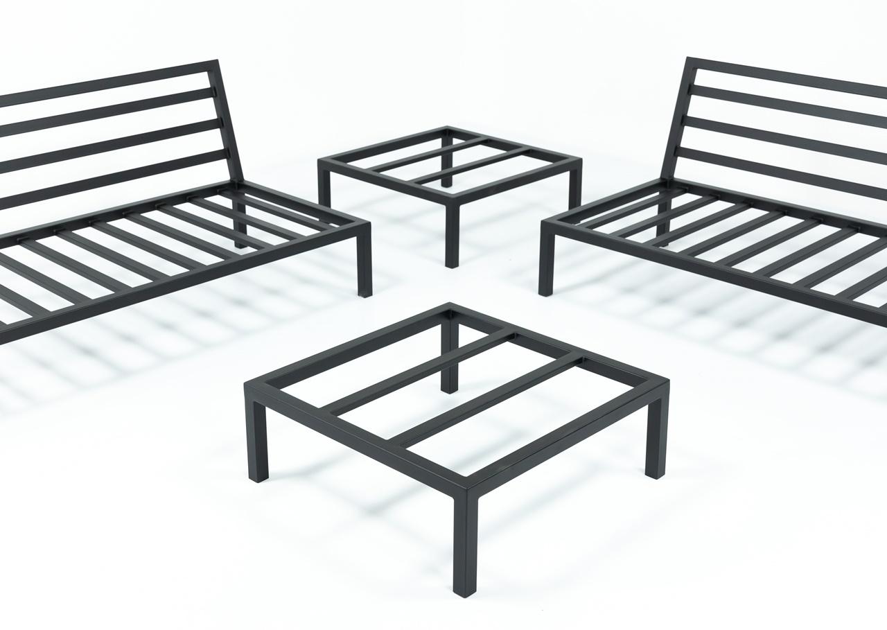 solidny stelaż stalowy mebli ogrodowych