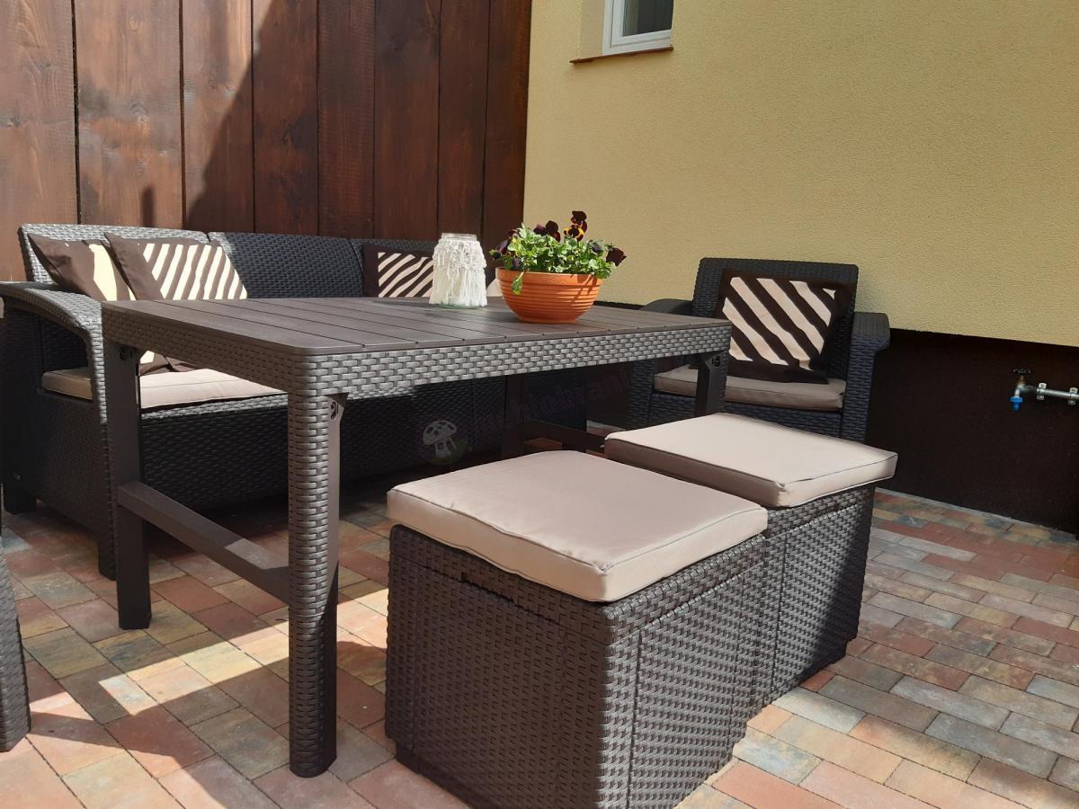 Siedzisko ze schowkiem Keter Cube plecionka