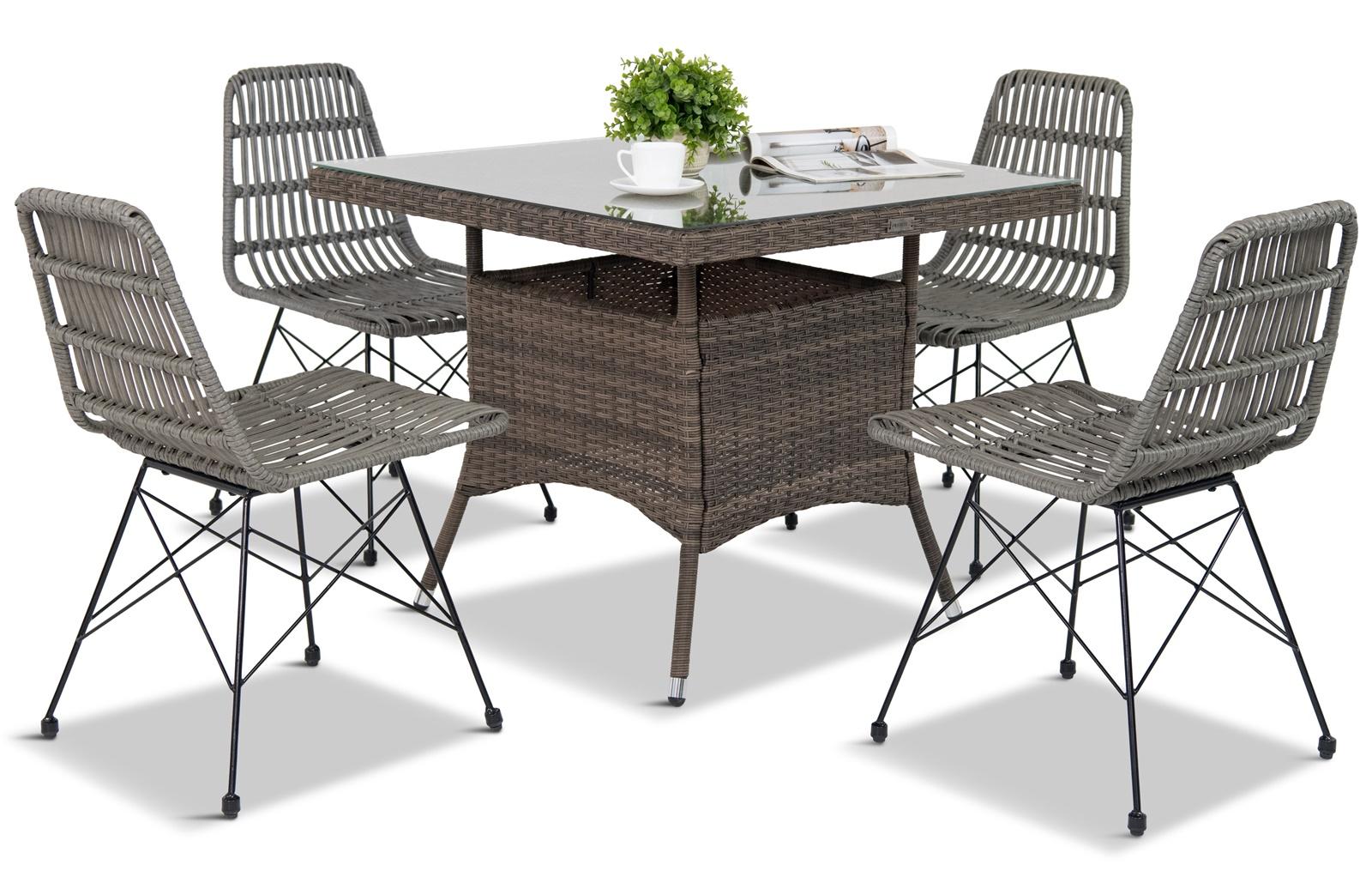 Zestaw mebli ogrodowych w stylu boho