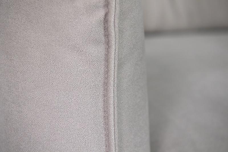 Drobny tłoczony wzór na powierzchni tkaniny Letto 83