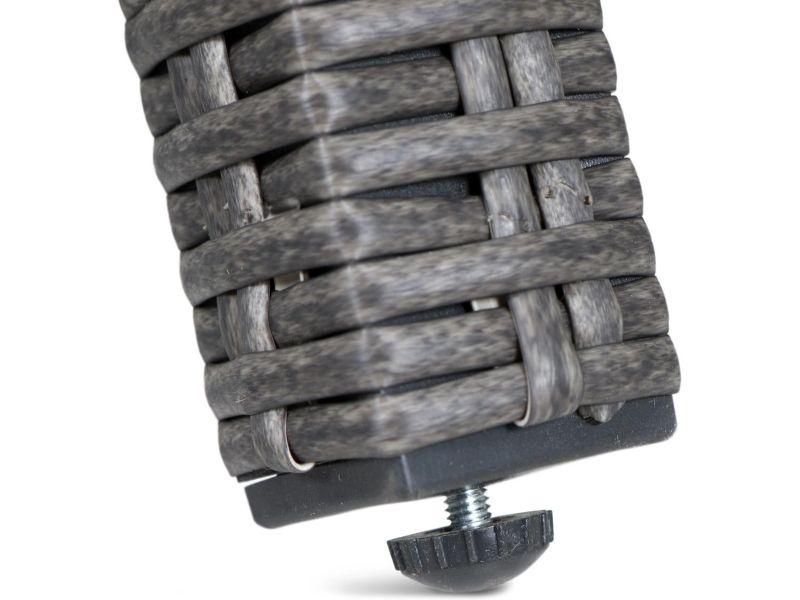 Meble zakończone stopkami