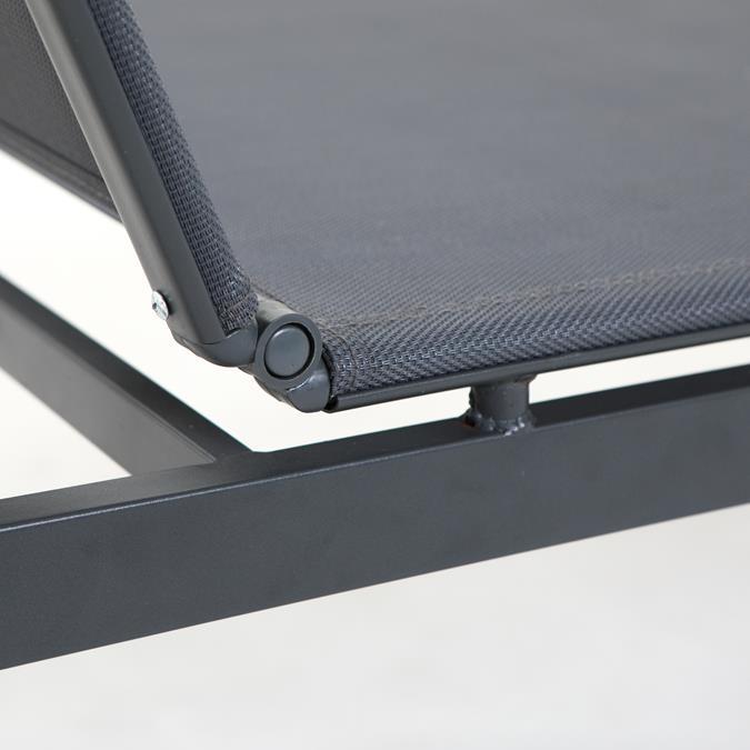 regulacja oparcia leżaka ogrodowego