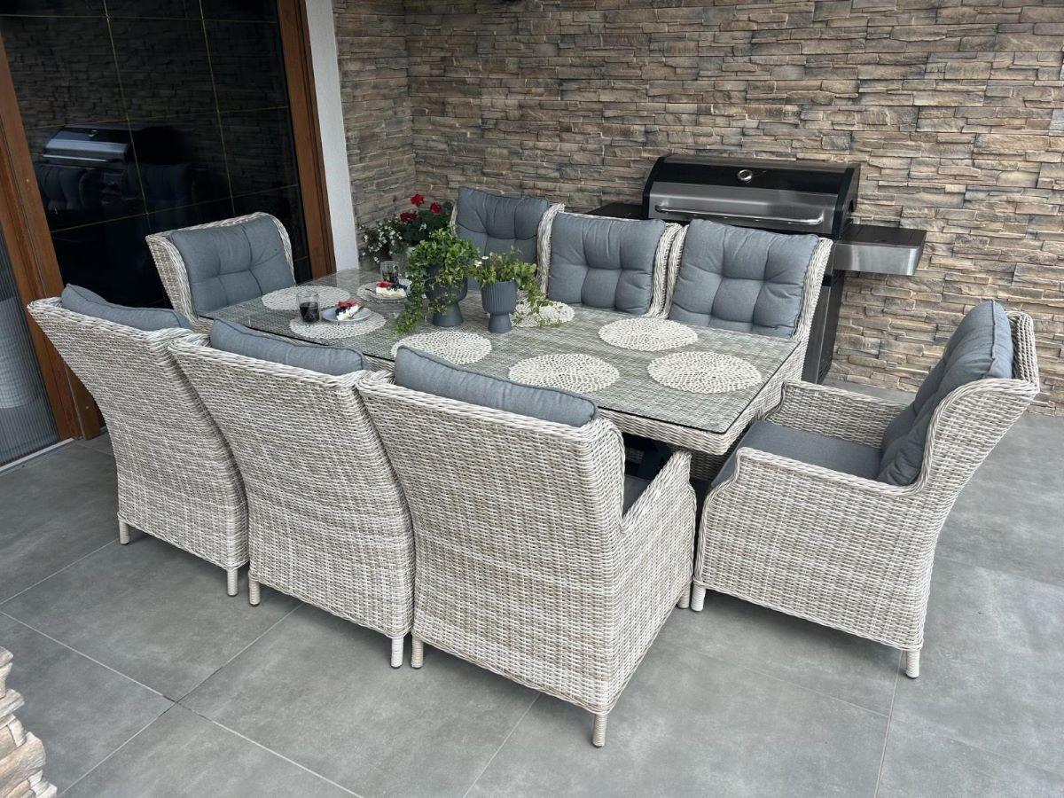 beżowy zestaw na taras Laritto 8+1 stół X - aranżacja Klienta