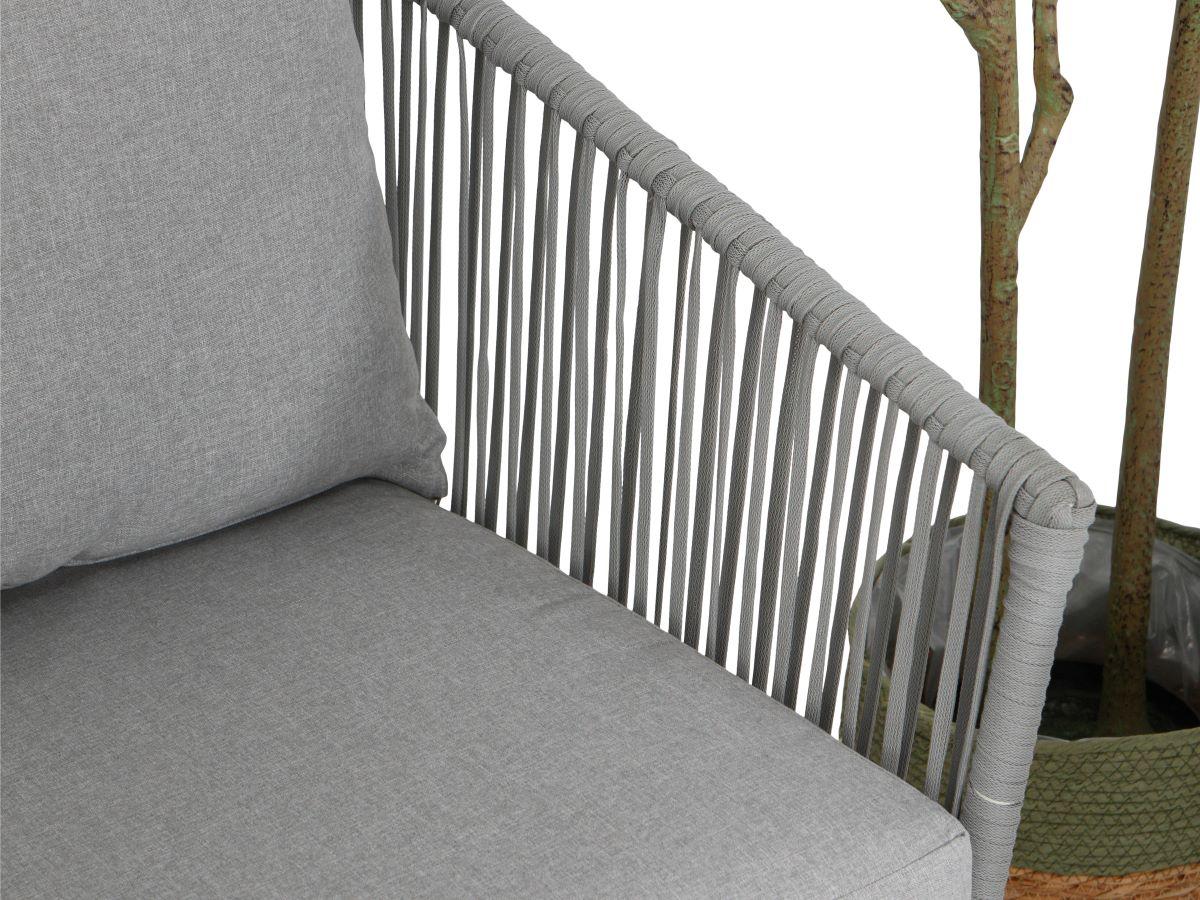 Zestaw Kostto Cafe wsparty na aluminiowym stelażu