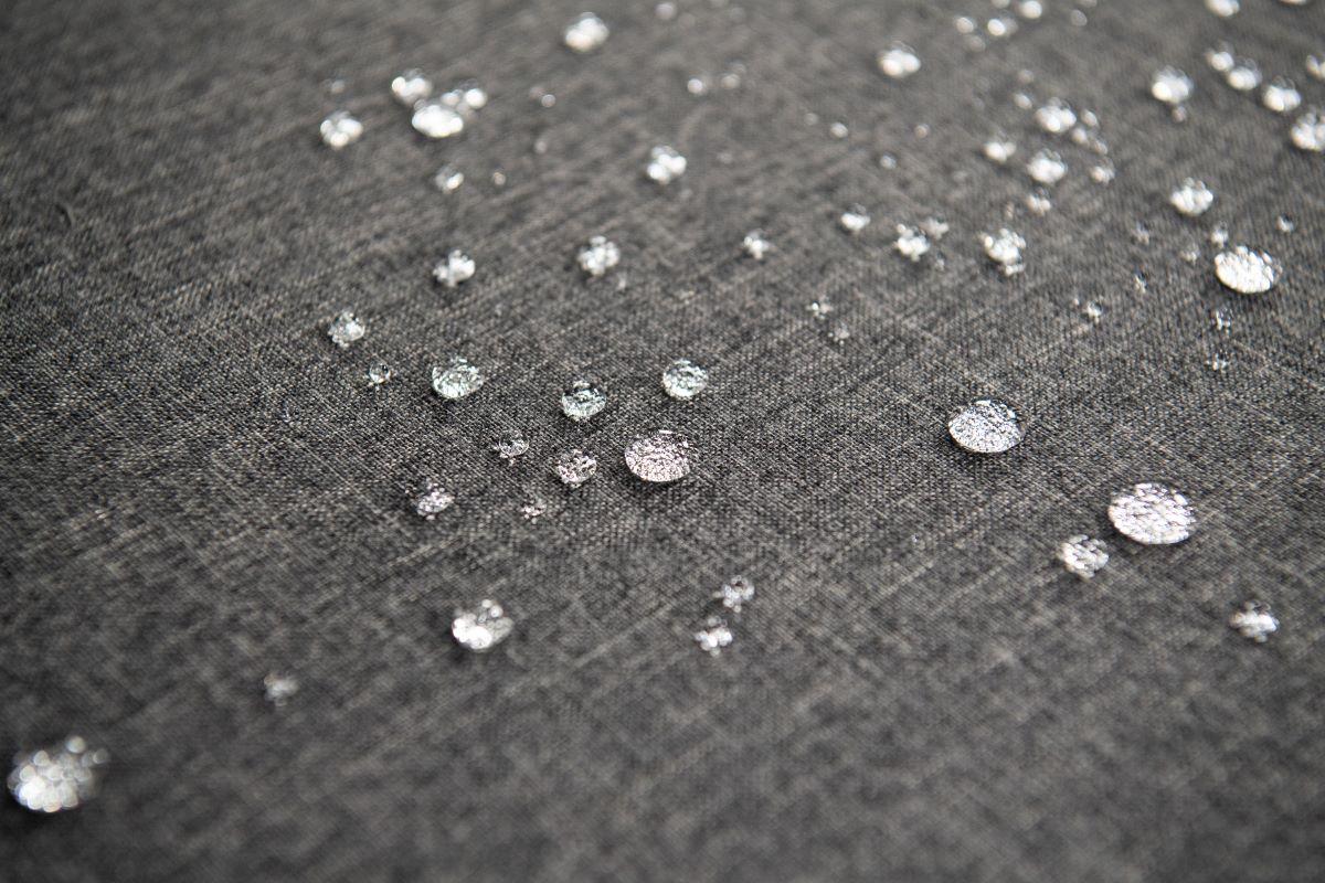 Właściwości hydrofobowe poszewek