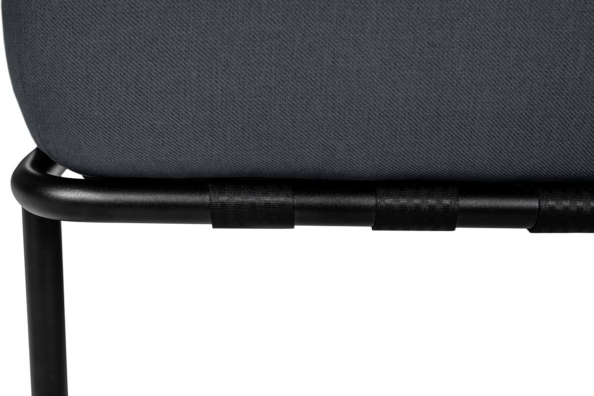 Solidna metalowa konstrukcja