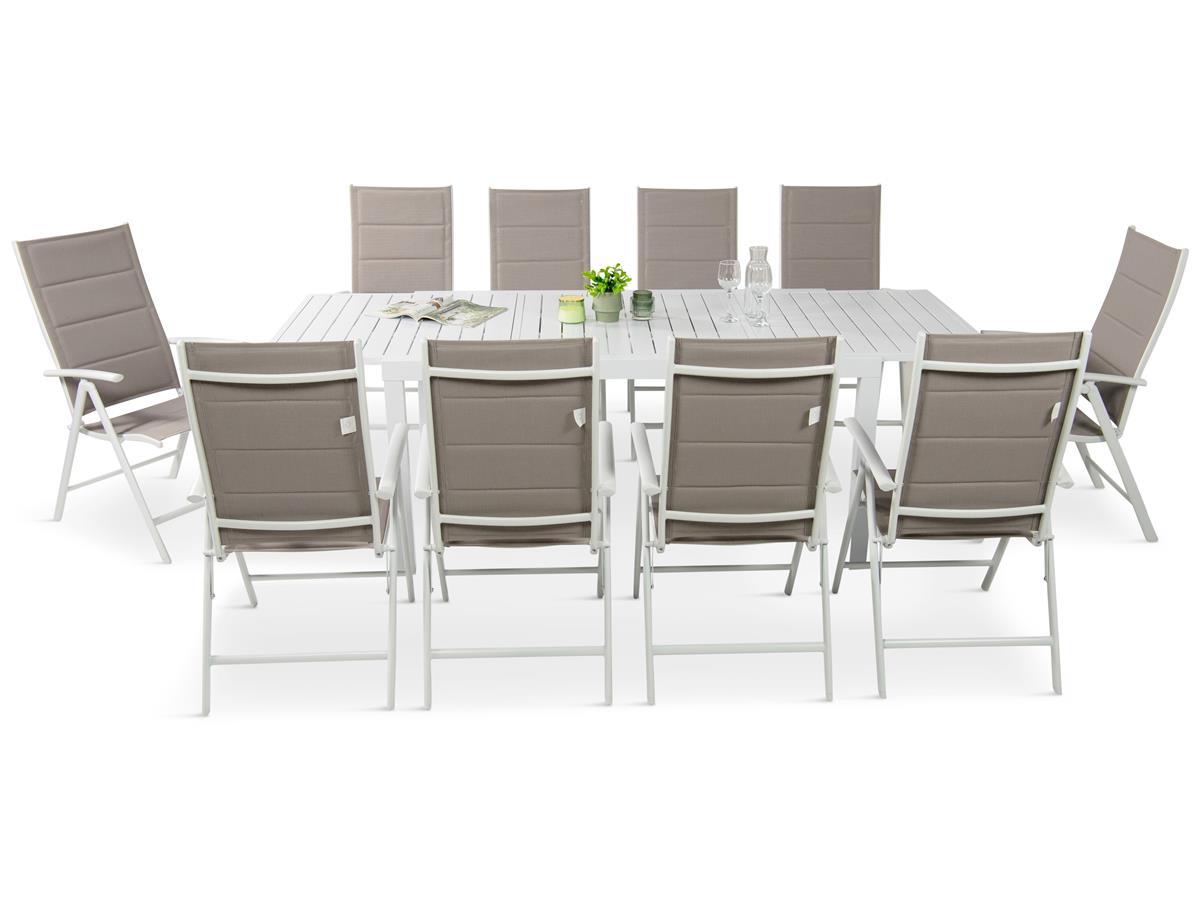 Rozkłądany stół ogrodowy