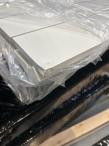 OUTLET - Aluminiowy komplet białych mebli na taras z regulowanymi fotelami, sofą i stołem obiadowym - Renalo Dining Relax White