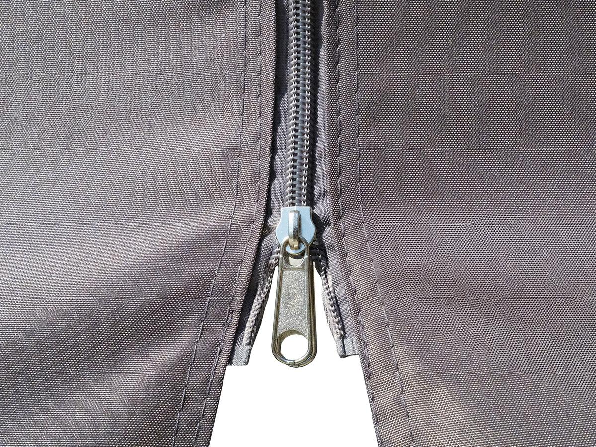 Detale wykonania zasłon do pergoli Kirn - zamek