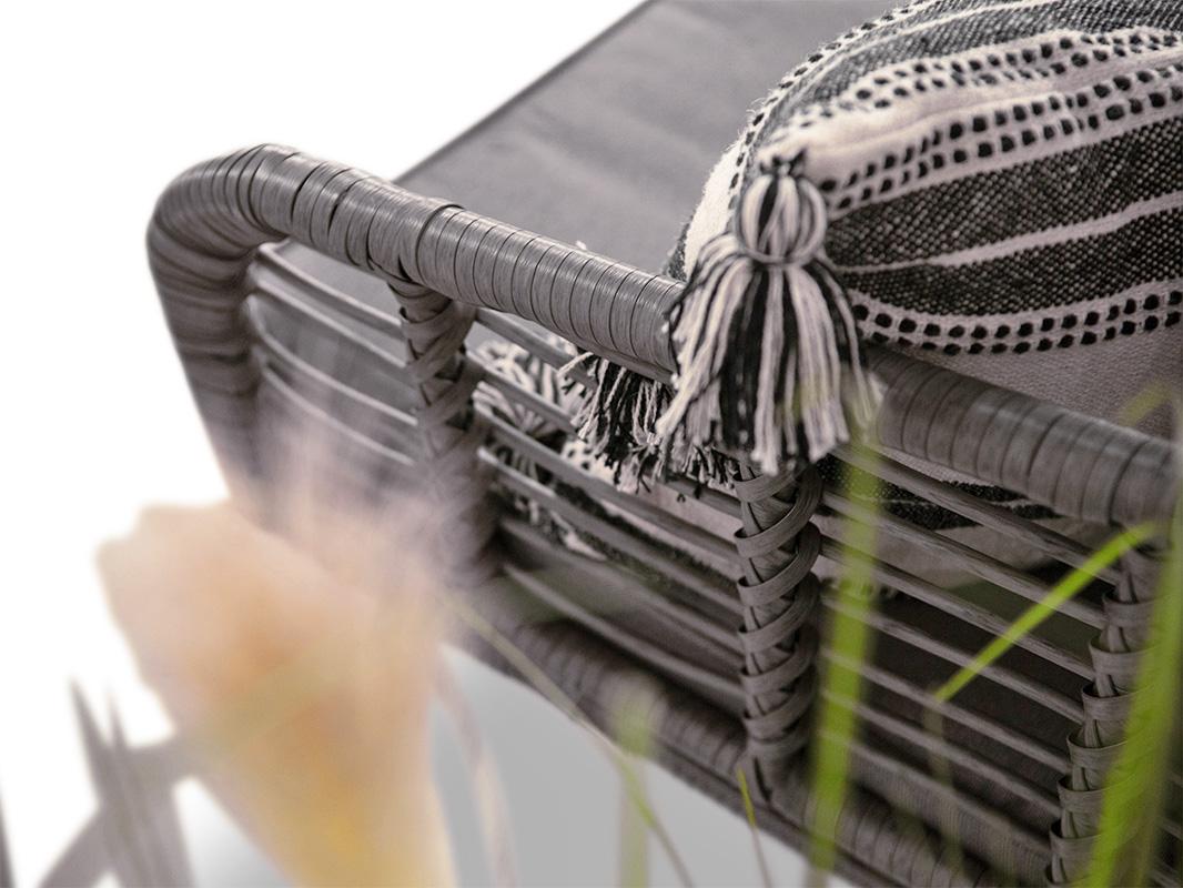 Plecionka technorattanowa stołu