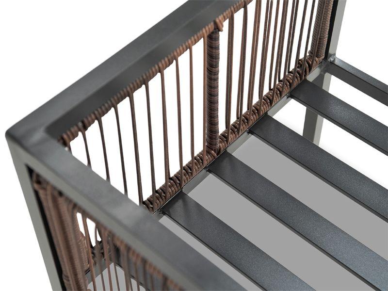 Stalowy stelaż mebli