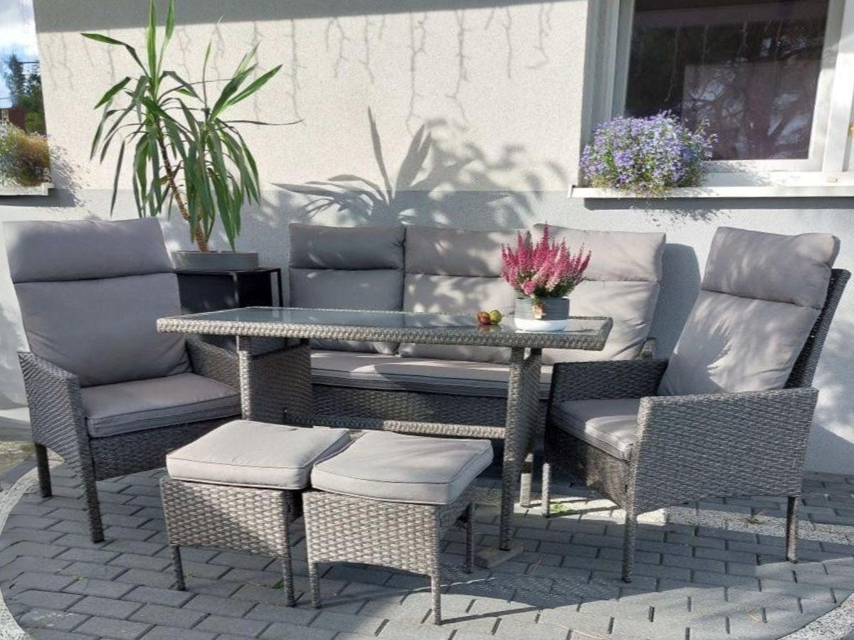 Komplet mebli Lirata z wysokim oparciem