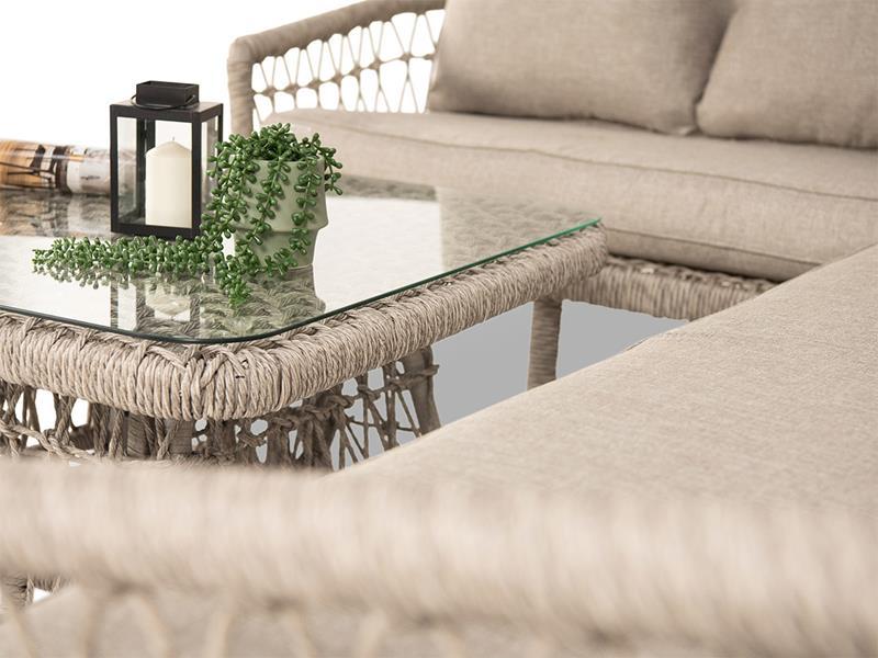 Meble z ozdobną plecionką Parlas