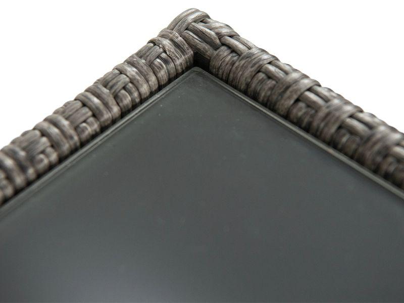 Stół ogrodowy ze szklanym blatem