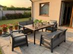 Zestaw ogrodowy z dużym stołem Scali Fiesta grafit dla 6 osób, blat imitujący drewno