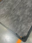 OUTLET - Aluminiowy narożnik ogrodowy z fotelem, pufami i stołem 150x90cm Tavaro Corner Antracite