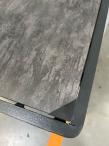 OUTLET - Aluminiowy narożnik ogrodowy z fotelem, pufami i stołem 150x90cm Tavaro Corner Antracite